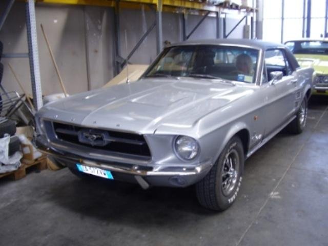 FORD MUSTANG - TEN JOB SRL P.iva: 04170640405